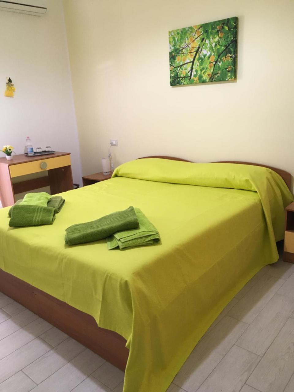 B&B D'Orleans Palermo Luaran gambar